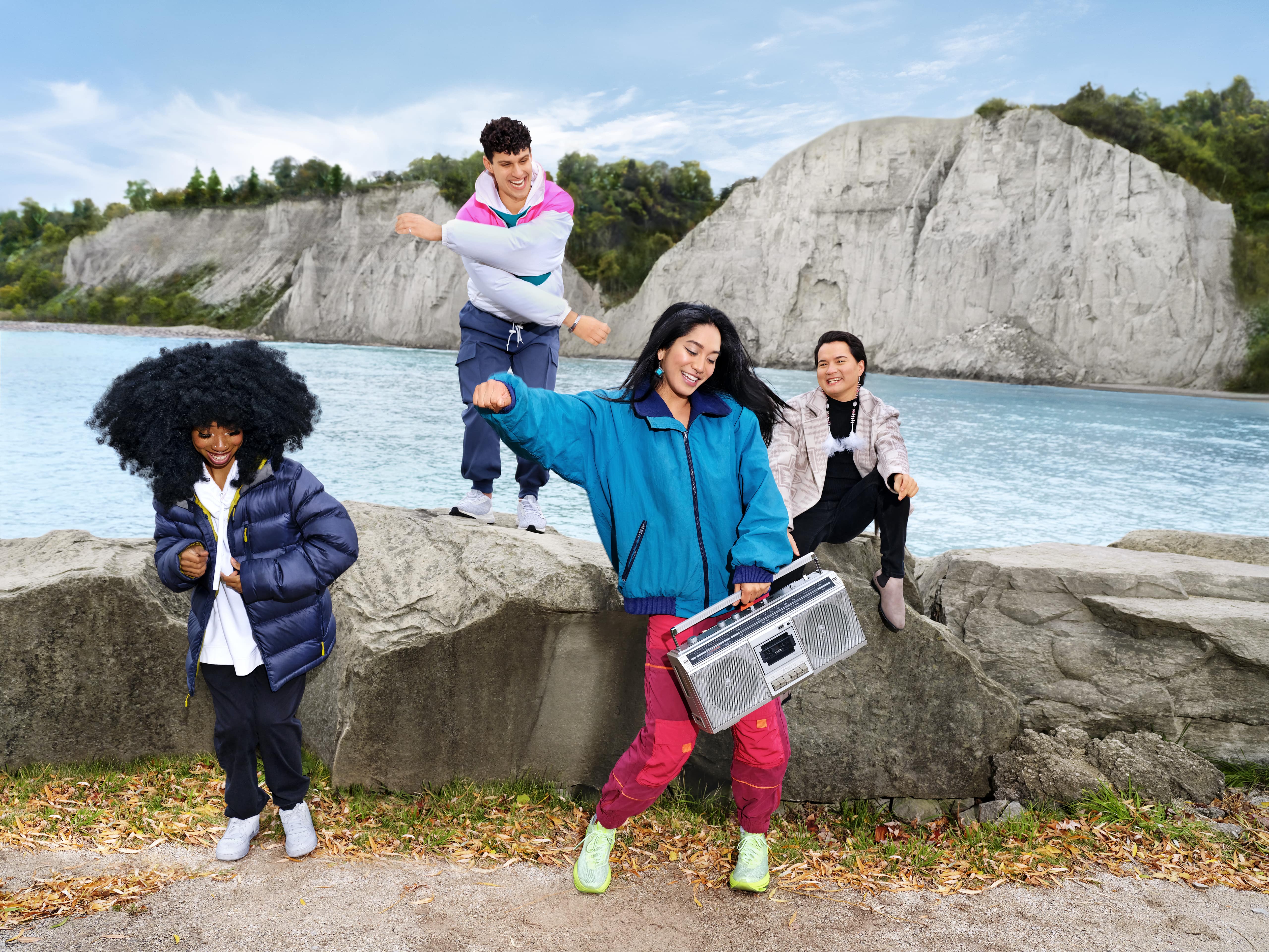 TikTok Community Marketing: Bí Quyết Để Thương Hiệu Trở Nên "Viral" Nhờ Chiến Lược Stay & Play